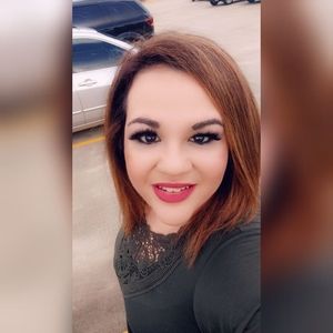 Meet your Posher, Ashleigh